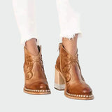 Iris | Botas Bordadas de Cuero