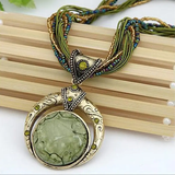 Petra | Collar de Punto Elegante